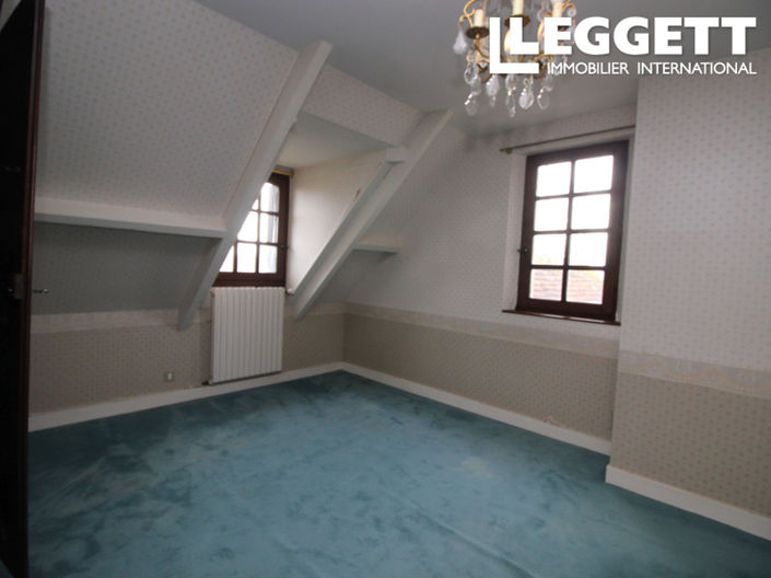 Image No.7-5 Bed House for sale