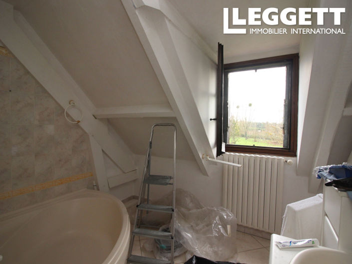 Image No.8-5 Bed House for sale