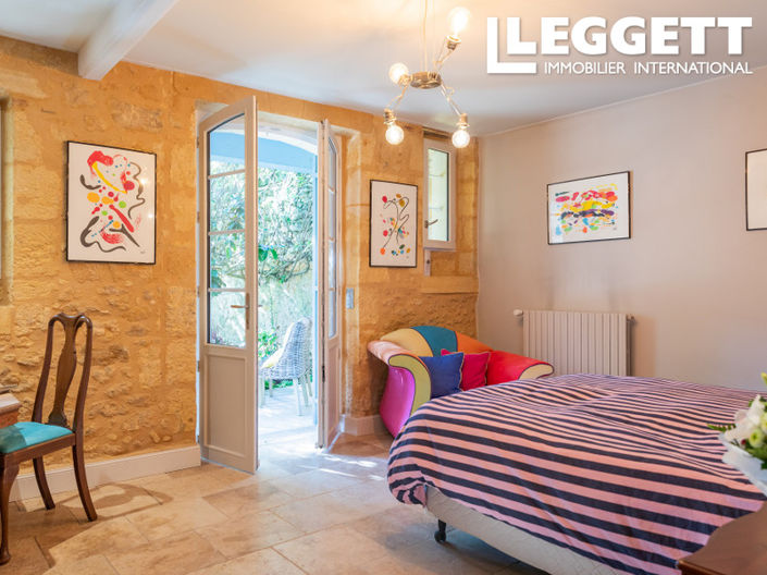 Image No.7-5 Bed House for sale