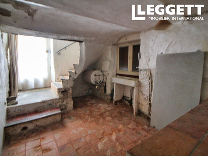 Image No.10-2 Bed House for sale