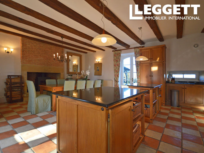 Image No.8-4 Bed House for sale