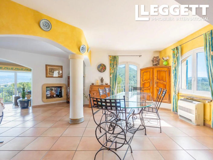 Image No.5-4 Bed House for sale