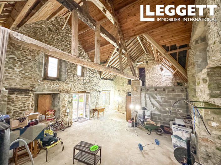 Image No.5-6 Bed House for sale