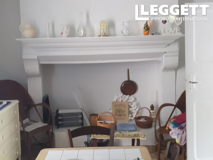 Image No.10-6 Bed House for sale