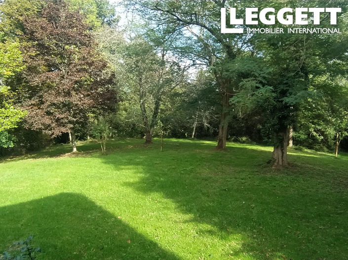 Image No.2-6 Bed House for sale