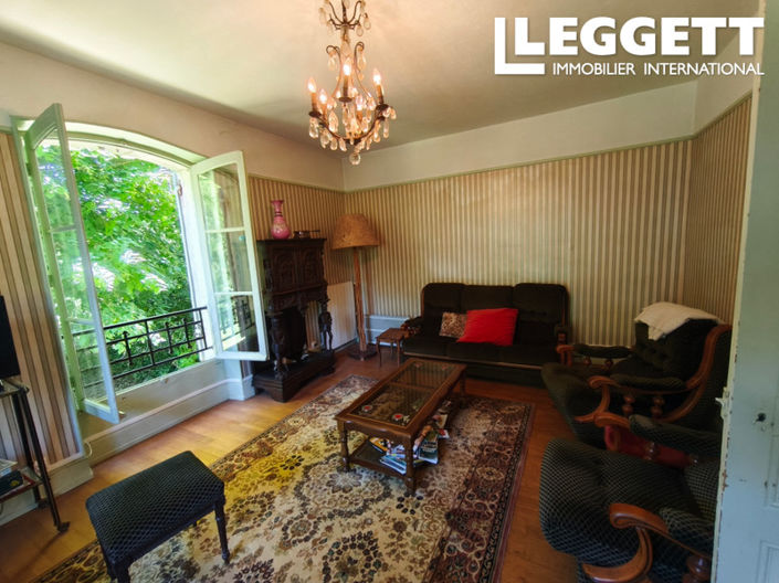 Image No.4-6 Bed House for sale