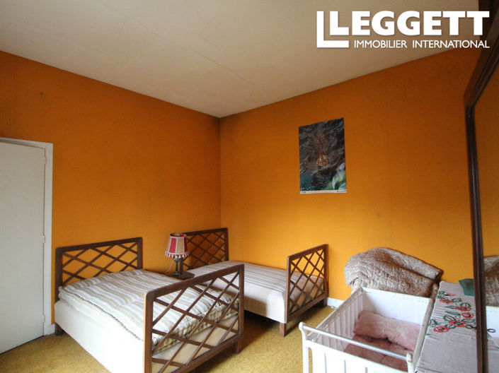 Image No.5-7 Bed House for sale