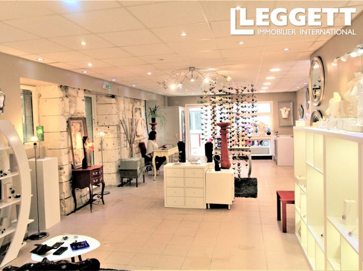 Image No.2-Commercial de 5 chambres à vendre à Dordogne