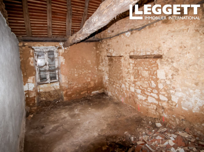 Image No.7-House for sale