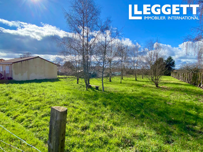 Image No.2-Terre à vendre à Rochechouart