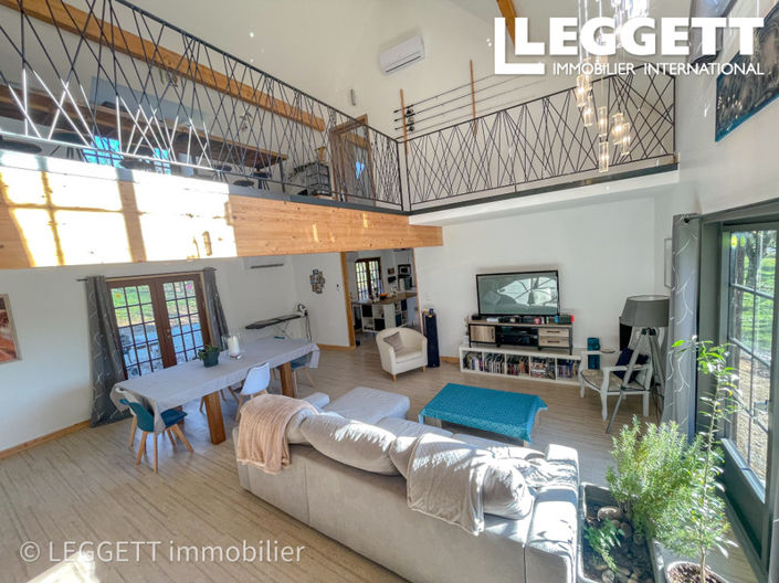 Image No.2-4 Bed House for sale