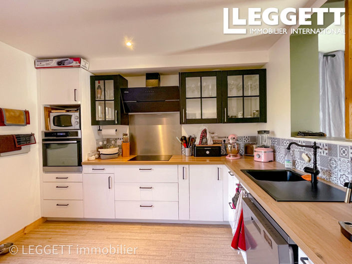 Image No.7-4 Bed House for sale