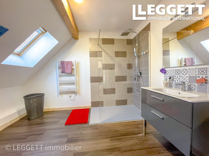 Image No.9-4 Bed House for sale