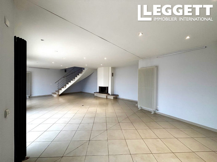 Image No.7-2 Bed House for sale