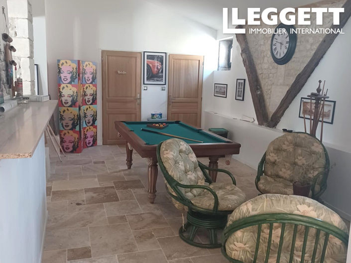 Image No.6-5 Bed House for sale