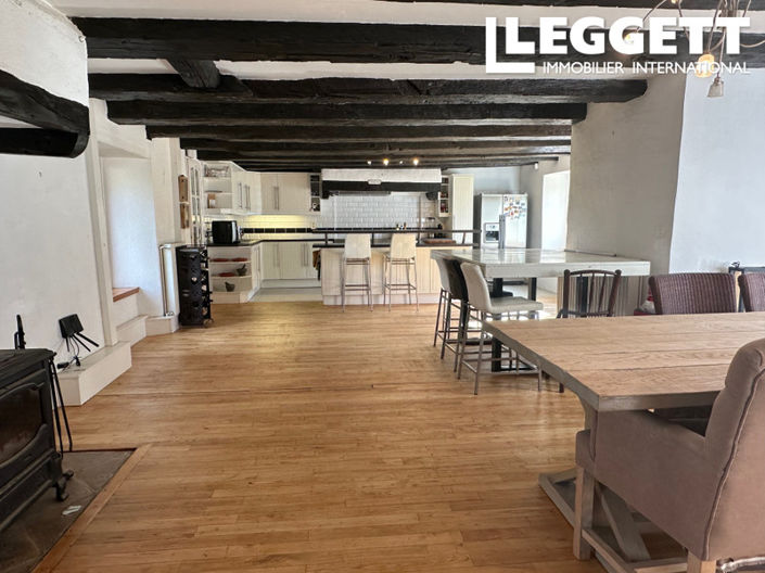 Image No.6-10 Bed House for sale
