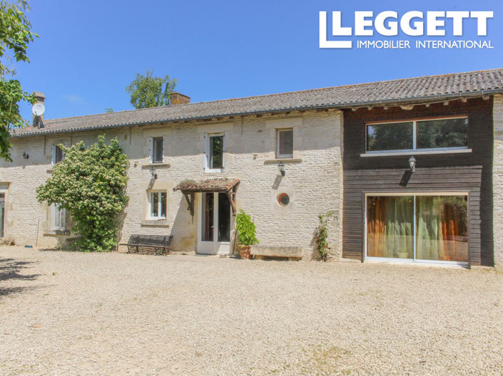 Image No.1-4 Bed House for sale