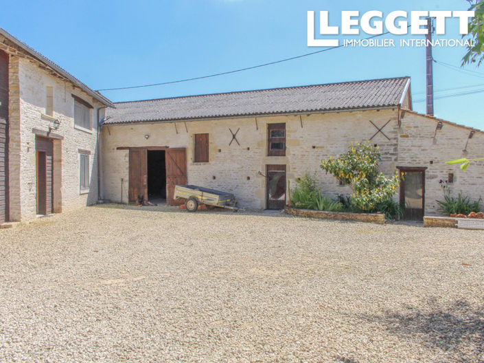 Image No.2-4 Bed House for sale