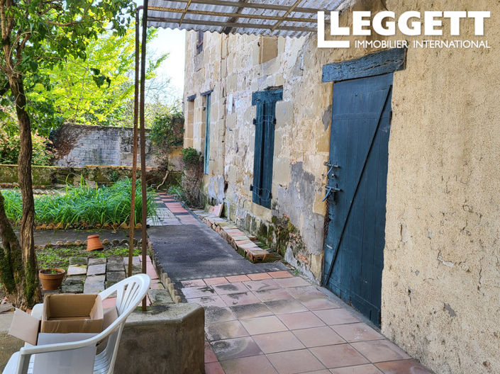 Image No.5-6 Bed House for sale