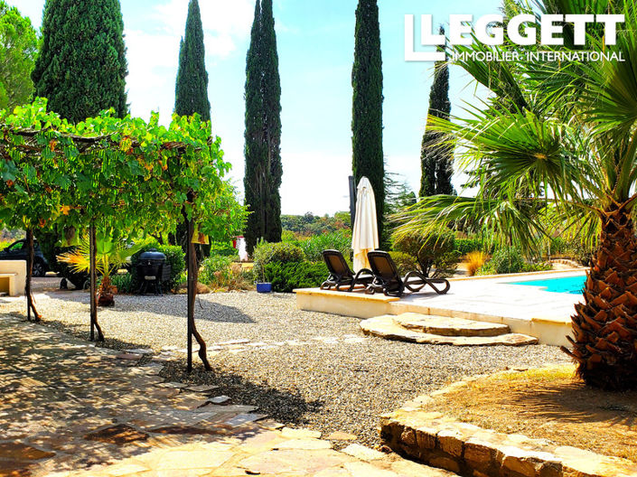 Image No.1-5 Bed House for sale