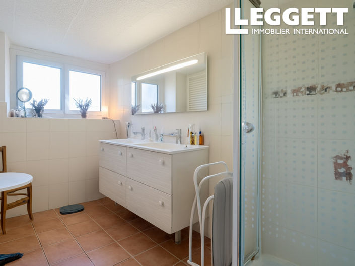 Image No.6-Maison de 5 chambres à vendre à Lacassagne