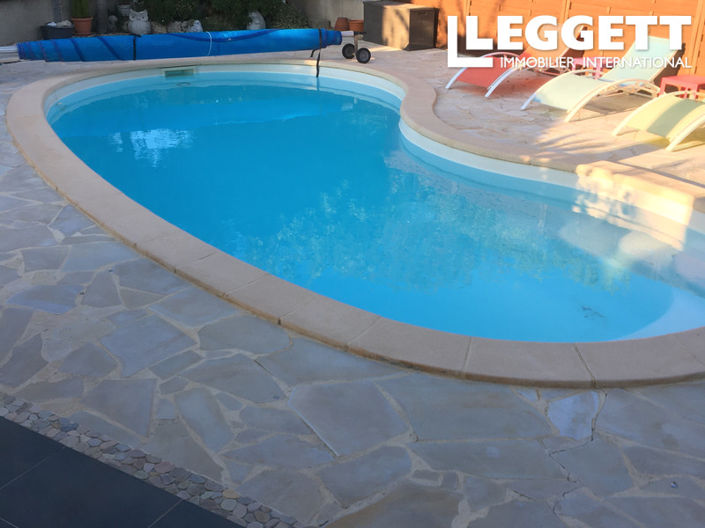 Image No.1-4 Bed House for sale