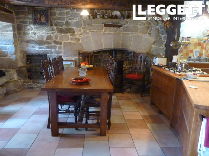 Image No.2-Maison de 2 chambres à vendre à Treignac