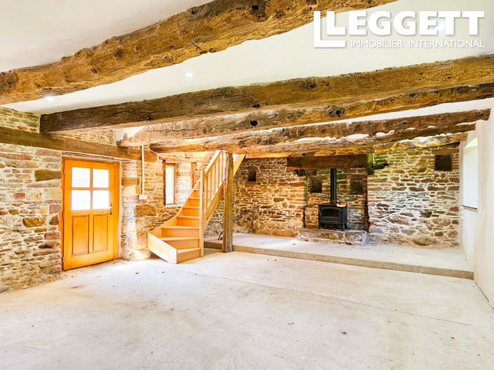 Image No.10-6 Bed House for sale