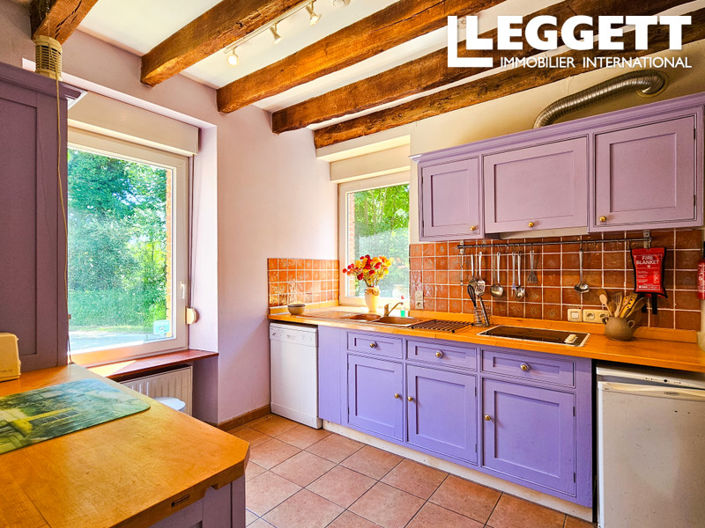 Image No.6-6 Bed House for sale