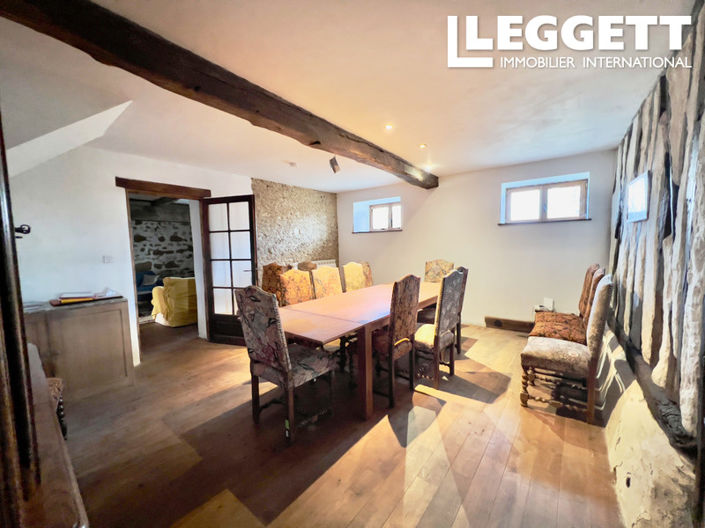 Image No.10-7 Bed House for sale