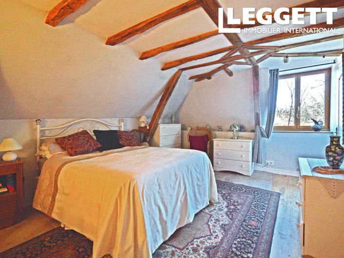 Image No.10-2 Bed House for sale