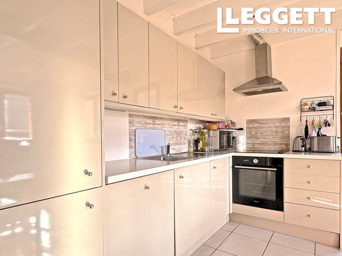 Image No.6-3 Bed House for sale