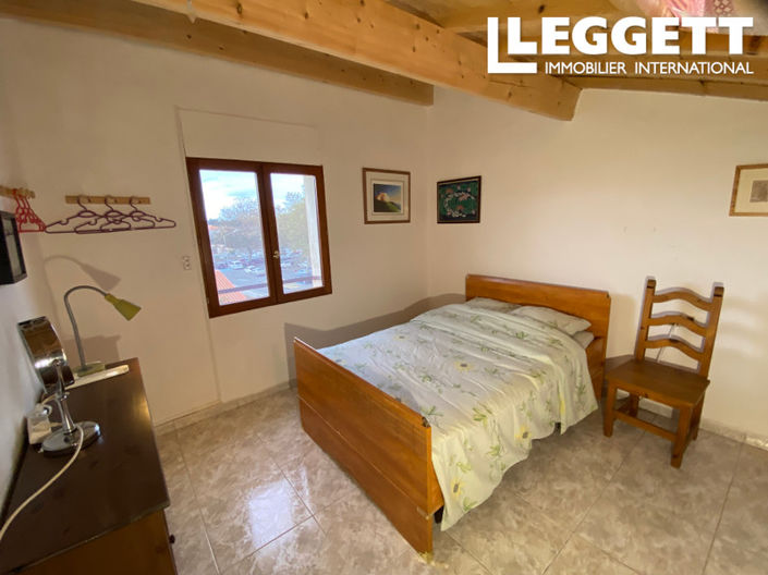 Image No.7-3 Bed House for sale