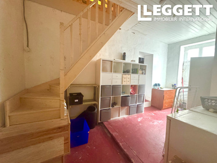 Image No.9-2 Bed House for sale