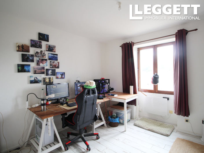 Image No.6-Maison de 6 chambres à vendre à Dampierre-sur-Boutonne