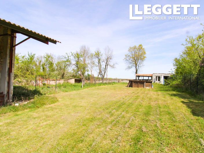 Image No.8-Maison de 6 chambres à vendre à Dampierre-sur-Boutonne