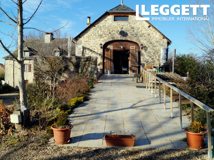 Image No.2-4 Bed House for sale