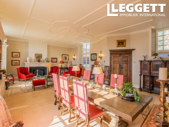 Image No.1-7 Bed Chateaux for sale
