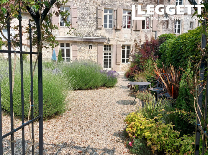 Image No.2-Maison de 4 chambres à vendre à Villebois-Lavalette