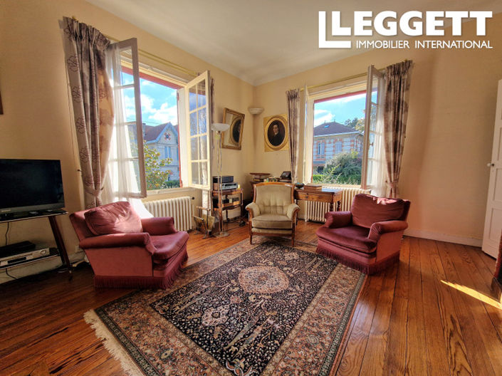 Image No.10-9 Bed House for sale