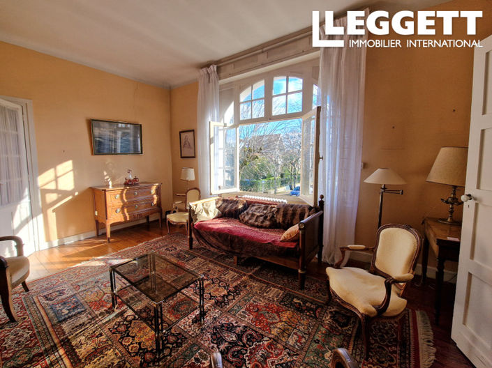 Image No.2-9 Bed House for sale