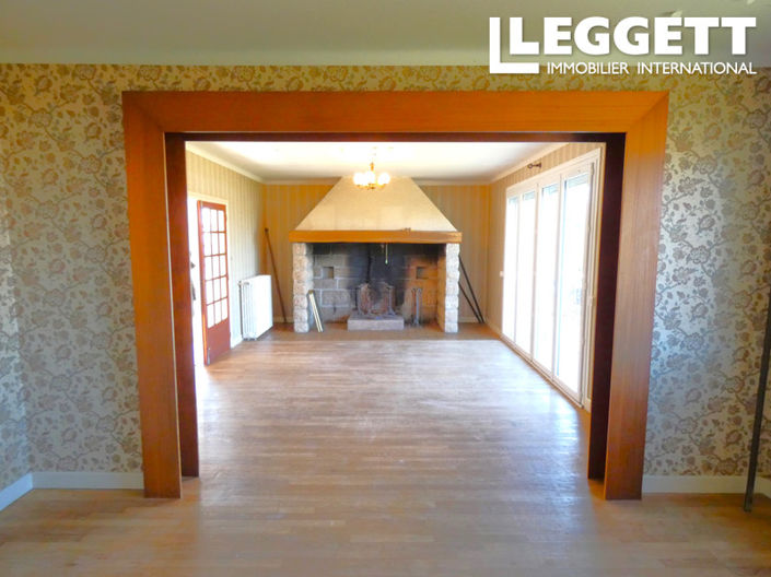 Image No.3-6 Bed House for sale