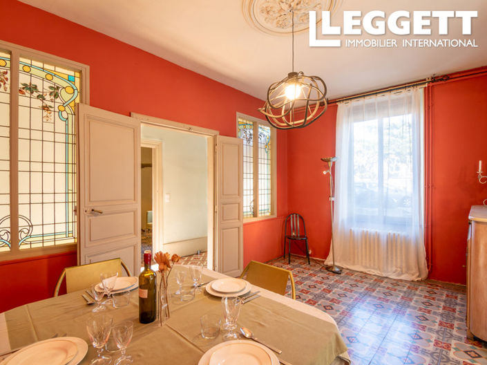 Image No.2-6 Bed House for sale