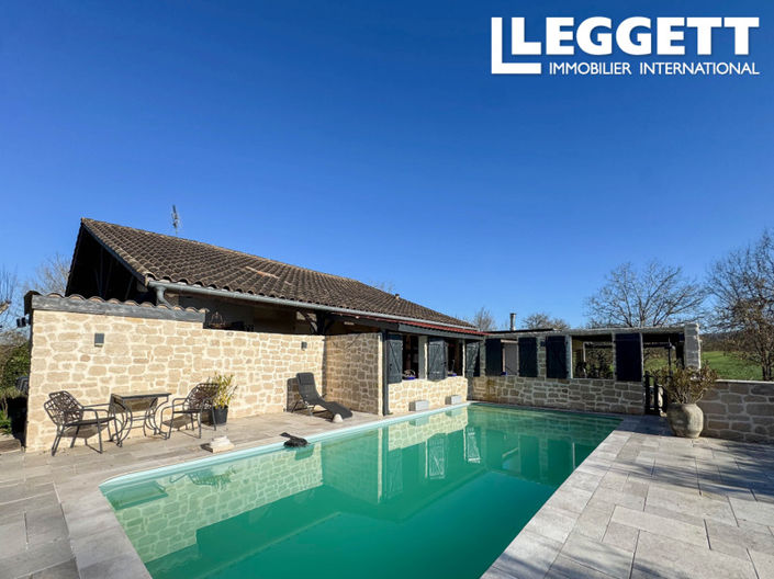 Image No.1-4 Bed Commercial for sale