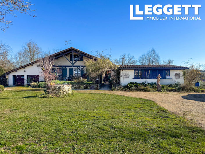 Image No.2-Commercial de 4 chambres à vendre à Montfermier