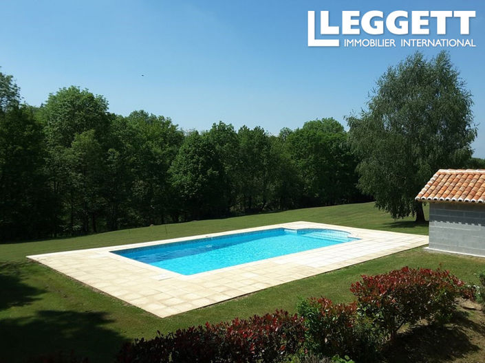 Image No.5-8 Bed House for sale