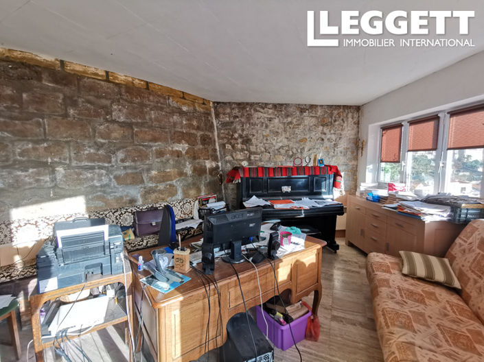 Image No.7-4 Bed House for sale