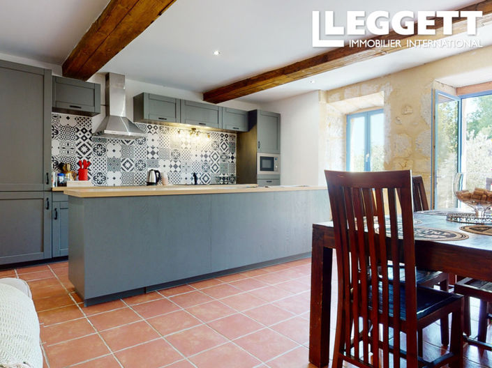 Image No.8-9 Bed House for sale