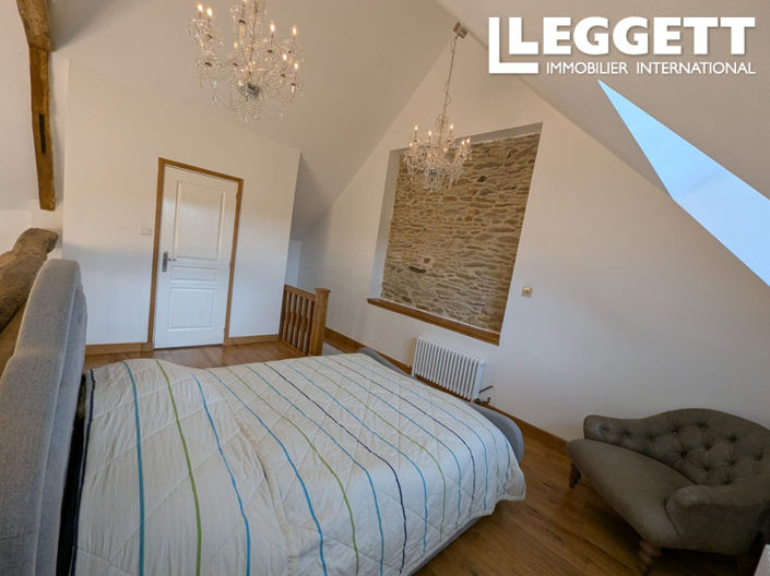 Image No.10-4 Bed House for sale