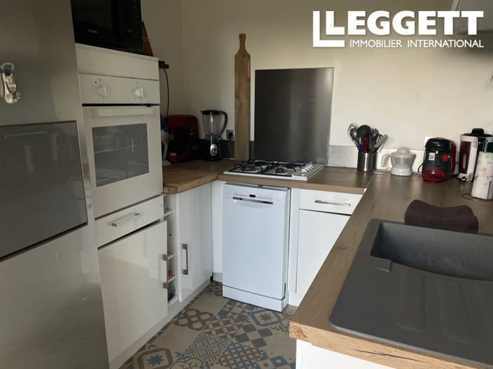 Image No.6-2 Bed House for sale